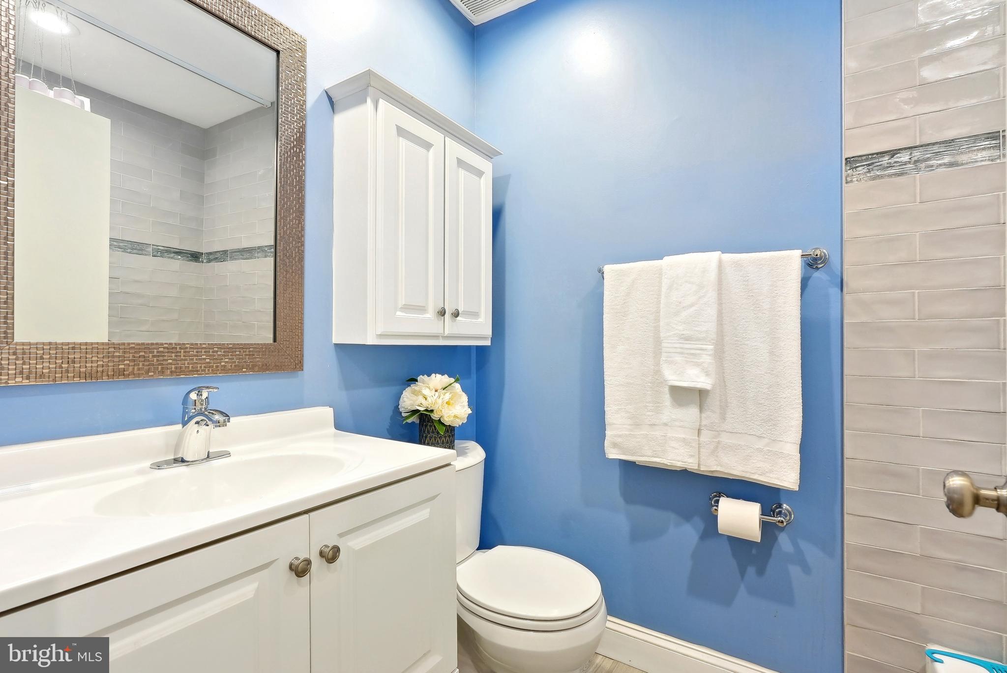 295 Uxbridge Cherry Hill, NJ 08034 - Photo 27 of 38 Main Level Hall Full Bath