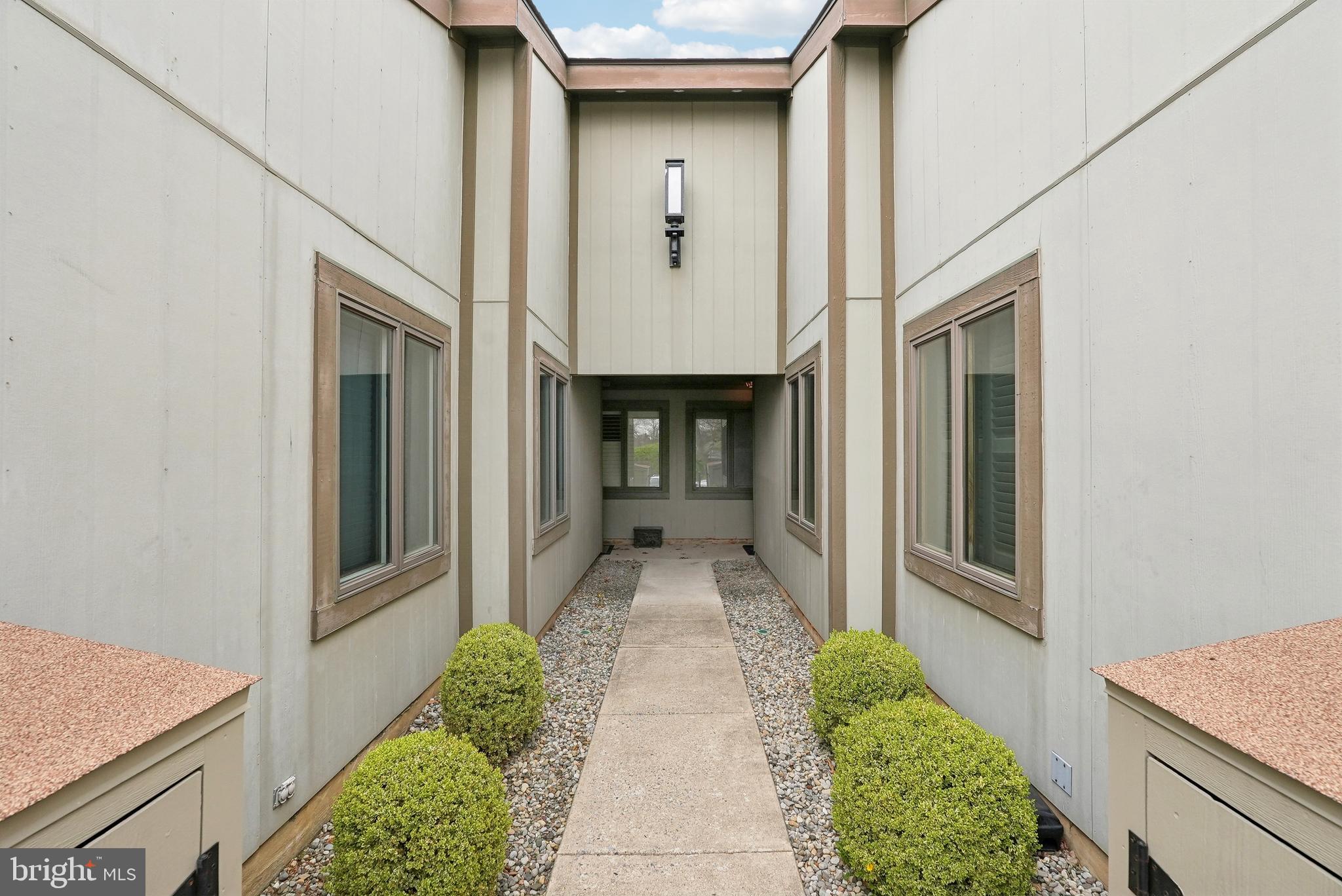 295 Uxbridge Cherry Hill, NJ 08034 - Photo 6 of 38