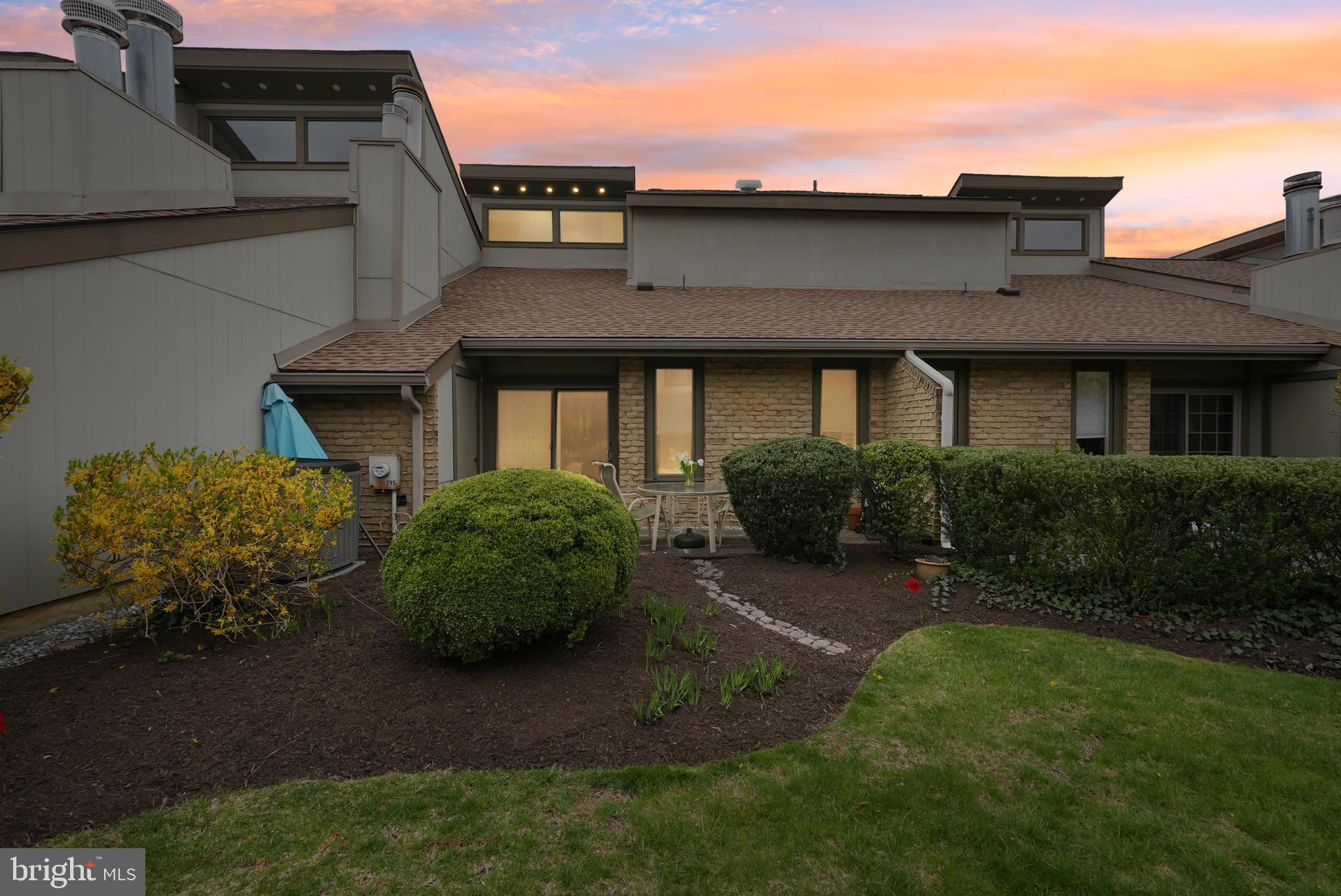 295 Uxbridge Cherry Hill, NJ 08034 - Photo 9 of 38