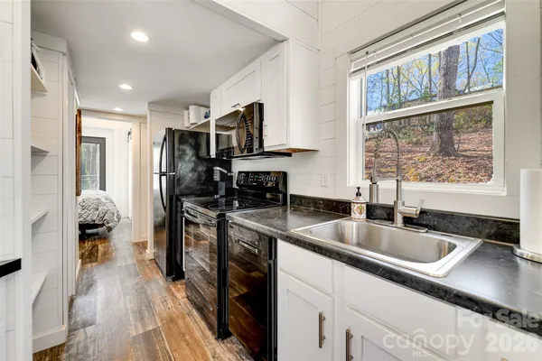 $258,500 | 163 Simplicity Woods Drive, Franklin, NC 28734