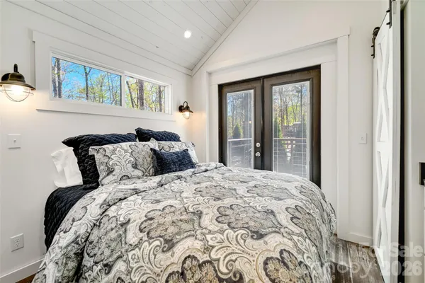 $258,500 | 163 Simplicity Woods Drive, Franklin, NC 28734