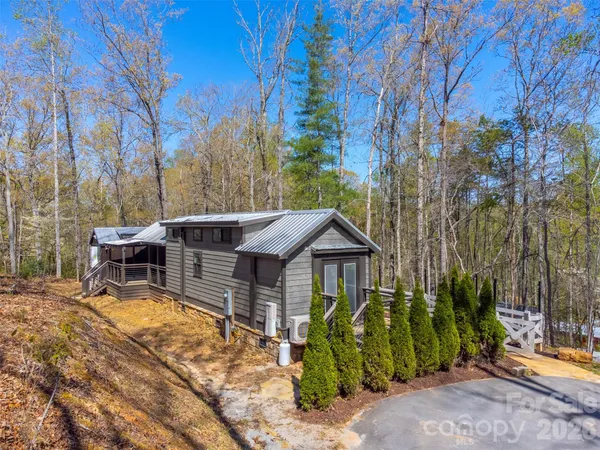 $258,500 | 163 Simplicity Woods Drive, Franklin, NC 28734