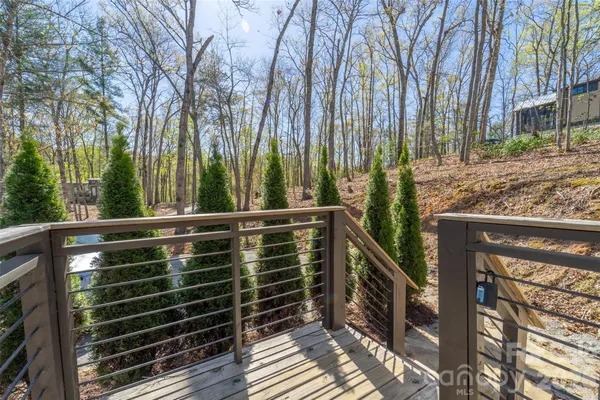 $258,500 | 163 Simplicity Woods Drive, Franklin, NC 28734