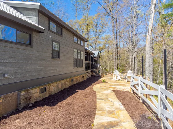 $258,500 | 163 Simplicity Woods Drive, Franklin, NC 28734