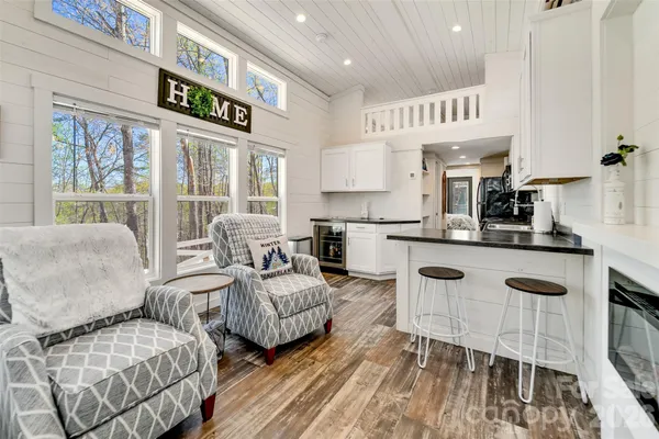 $258,500 | 163 Simplicity Woods Drive, Franklin, NC 28734