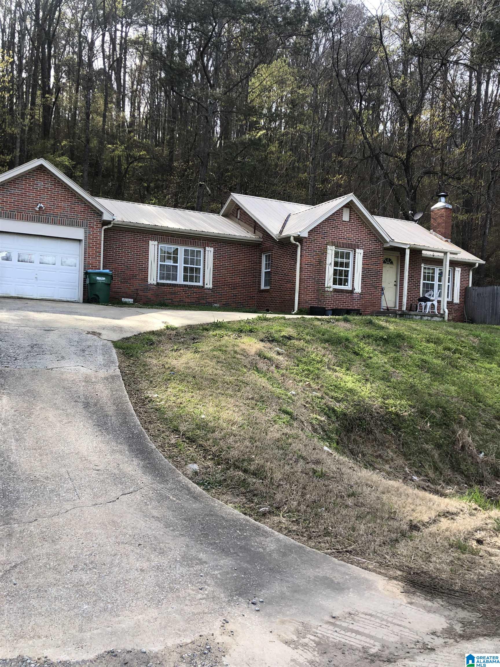 56727 Highway 231 Oneonta, AL 35121 - Photo 1 of 6