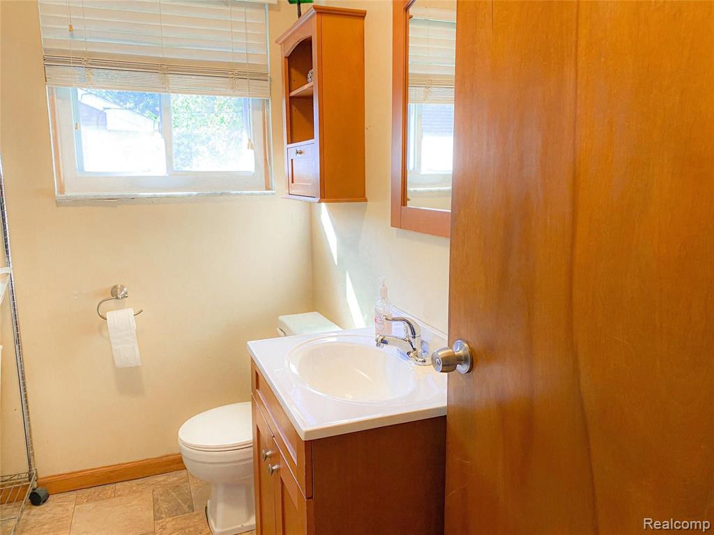48842 Callens Road Chesterfield, MI 48047 - Photo 7 of 11