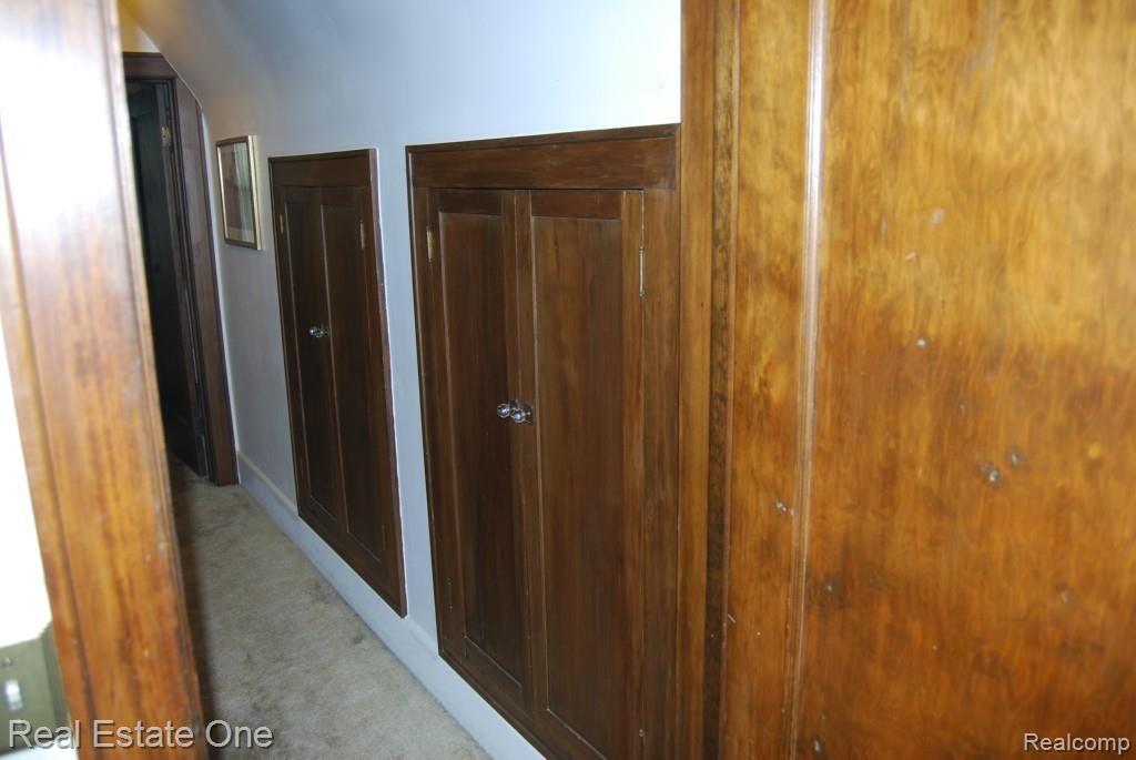 1330 John R Road Rochester, MI 48307 - Photo 20 of 27 Closets for Bedroom #4
