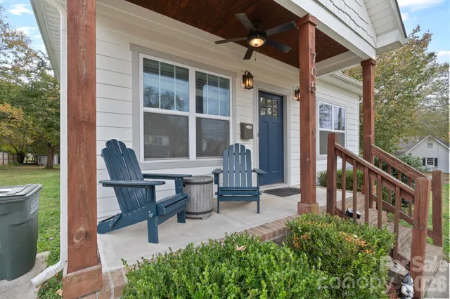 $329,000 | 705 West 2nd Avenue, Gastonia, NC 28052