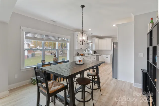 $330,000 | 705 West 2nd Avenue, Gastonia, NC 28052