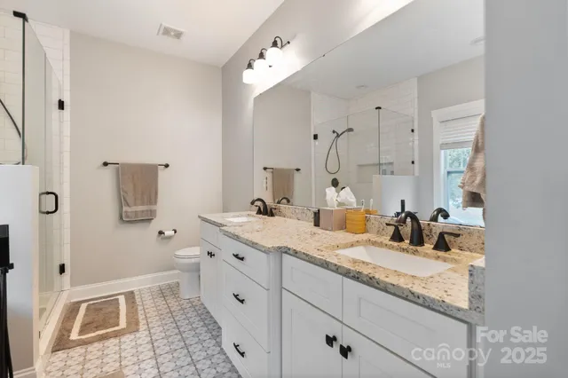 $330,000 | 705 West 2nd Avenue, Gastonia, NC 28052