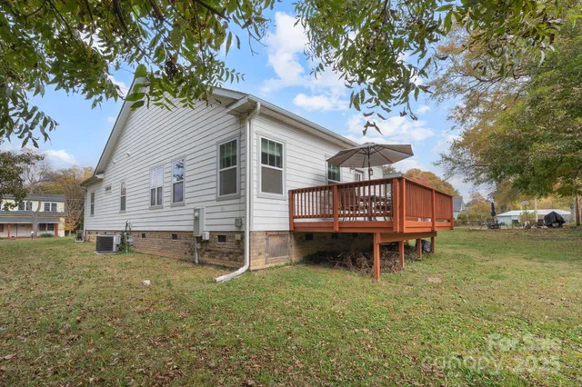 $330,000 | 705 West 2nd Avenue, Gastonia, NC 28052