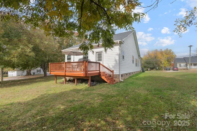 $330,000 | 705 West 2nd Avenue, Gastonia, NC 28052