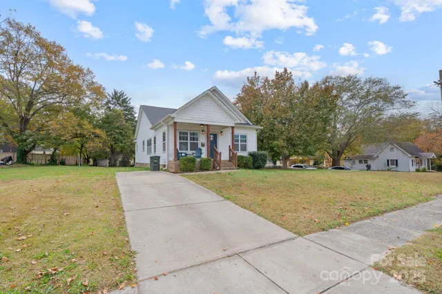 $330,000 | 705 West 2nd Avenue, Gastonia, NC 28052