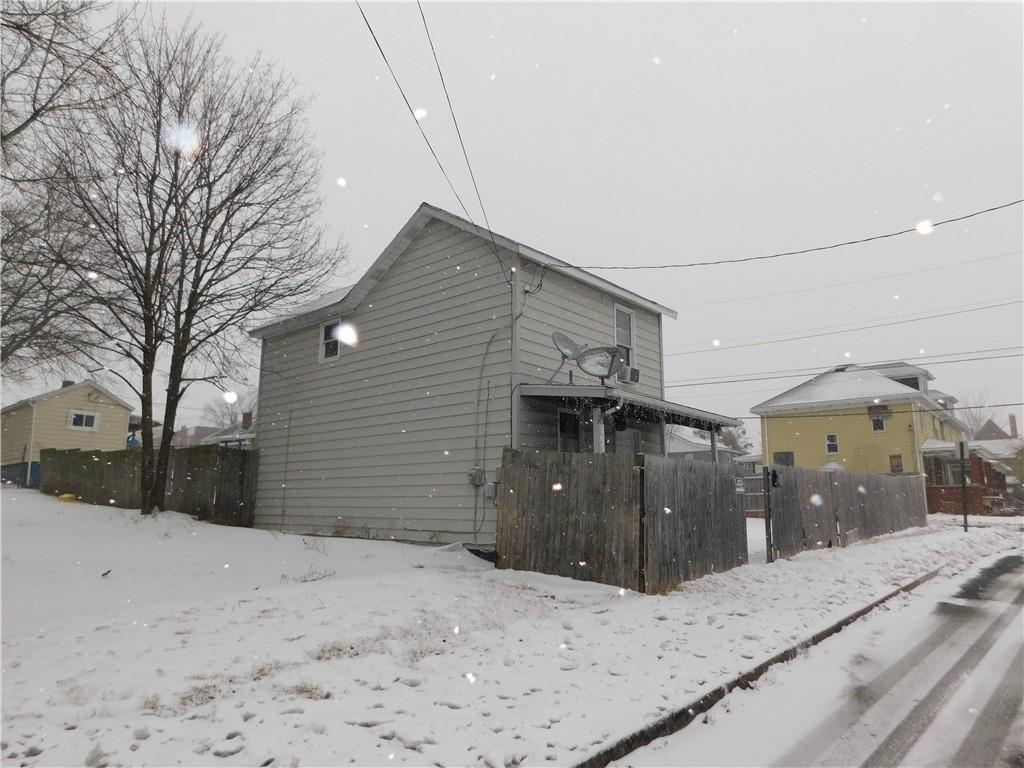 45 Collins Avenue Uniontown, PA 15401 - Photo 2 of 5