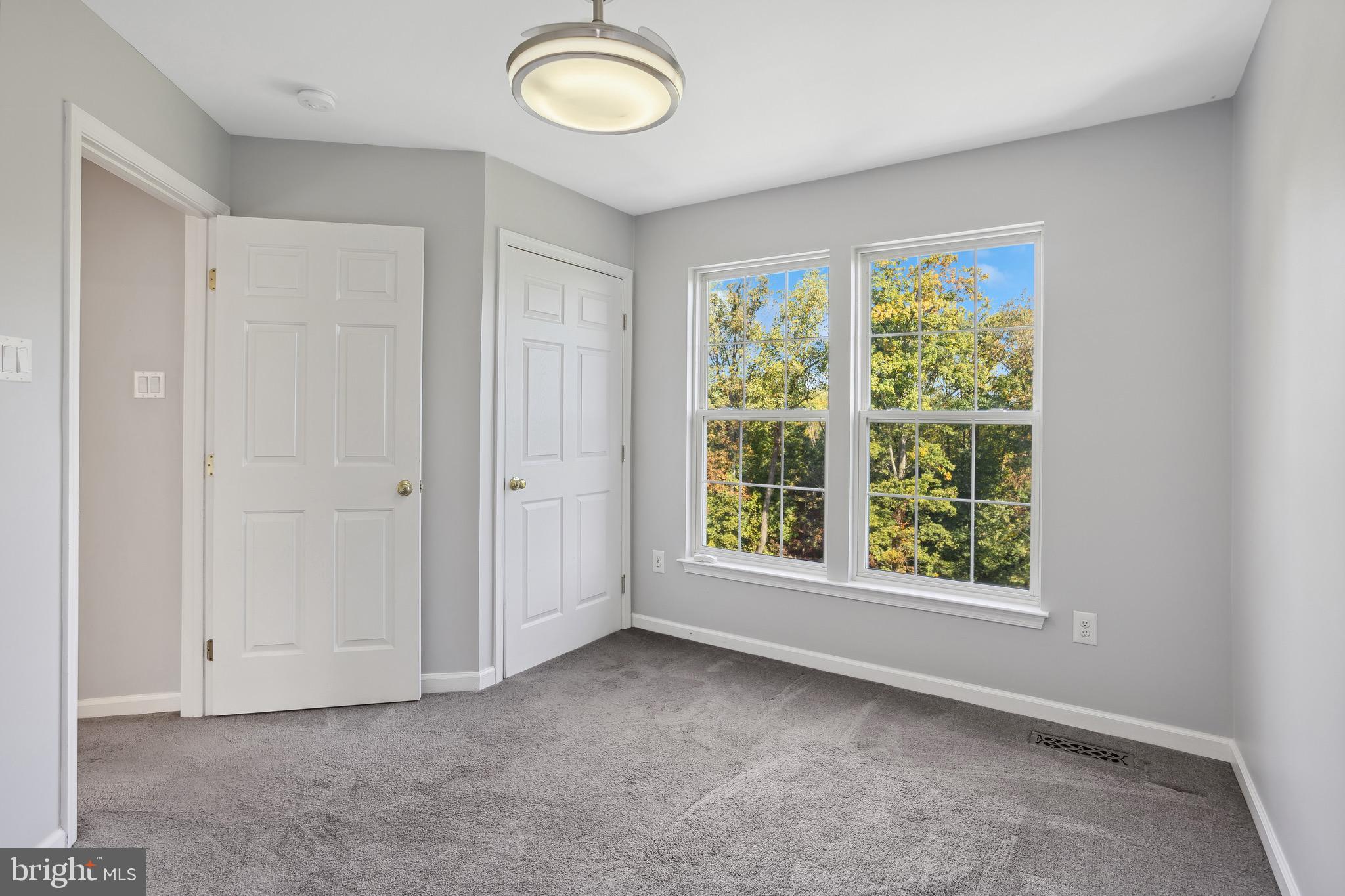 5937 Sandy Ridge Elkridge, MD 21075 - Photo 35 of 63
