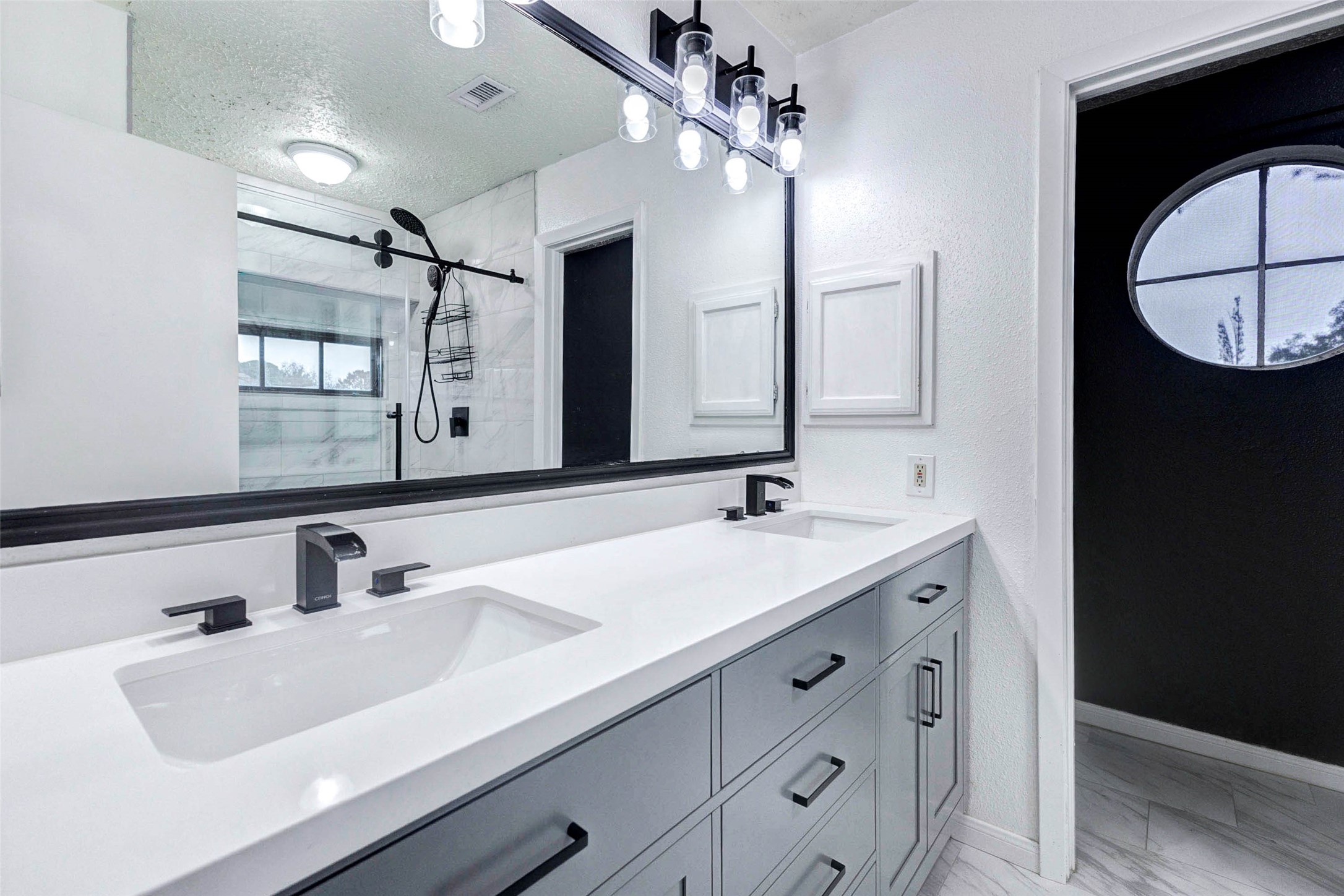 13614 Sablegrove Lane Houston, TX 77014 - Photo 18 of 22 Upgraded primary suite bathroom