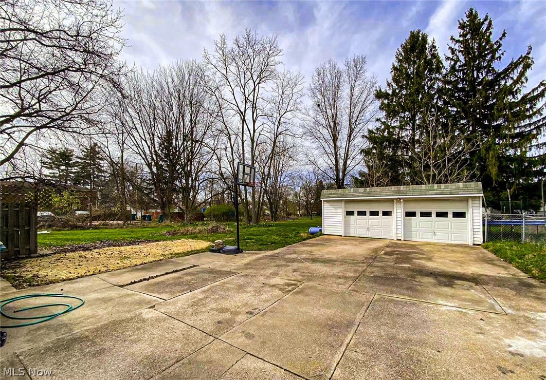 16869 Libby Road Maple Heights, OH 44137 - Photo 32 of 33