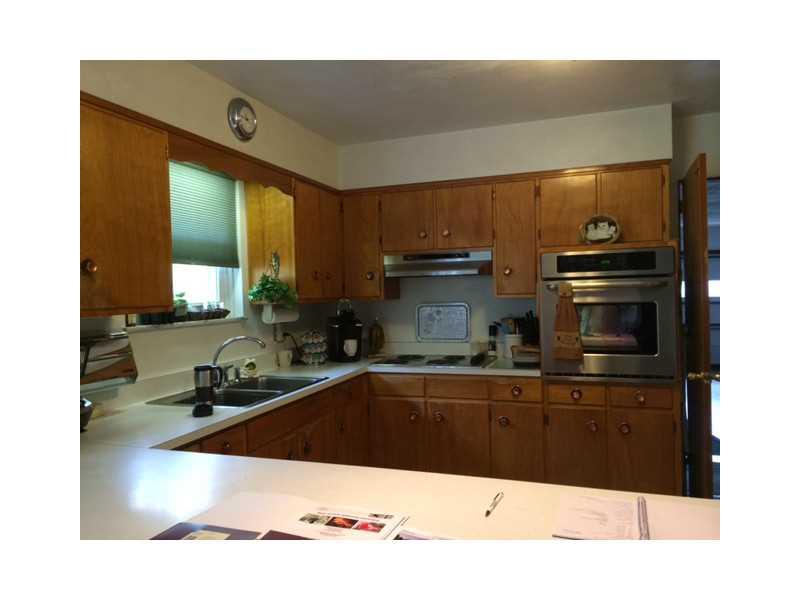 351 Elliotsville Road Farmington, PA 15437 - Photo 3 of 7 Kitchen. Large kitchen w/island