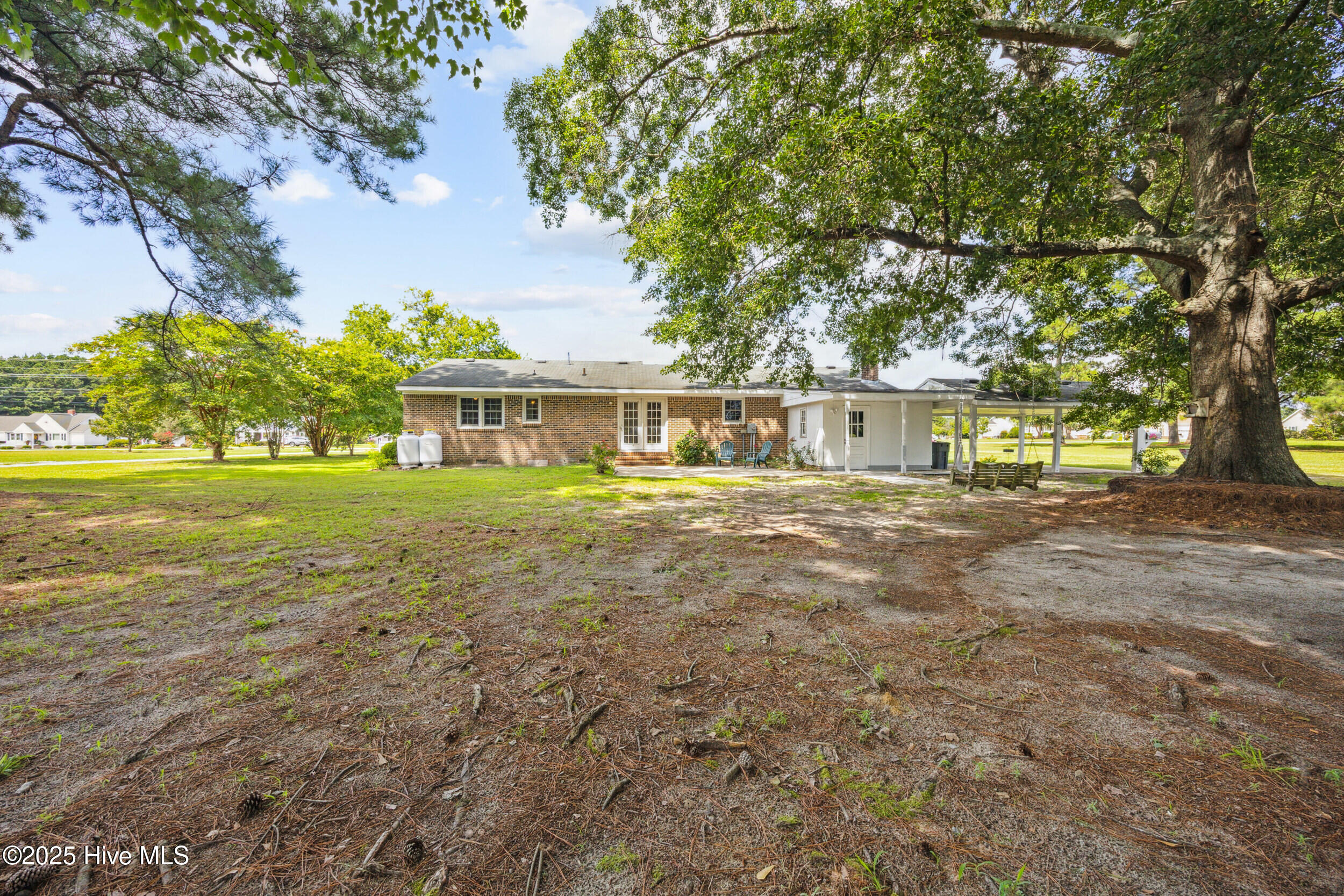 119 Emperor Landing Road Edenton, NC 27932 - Photo 5 of 37 Relax under the shade tree