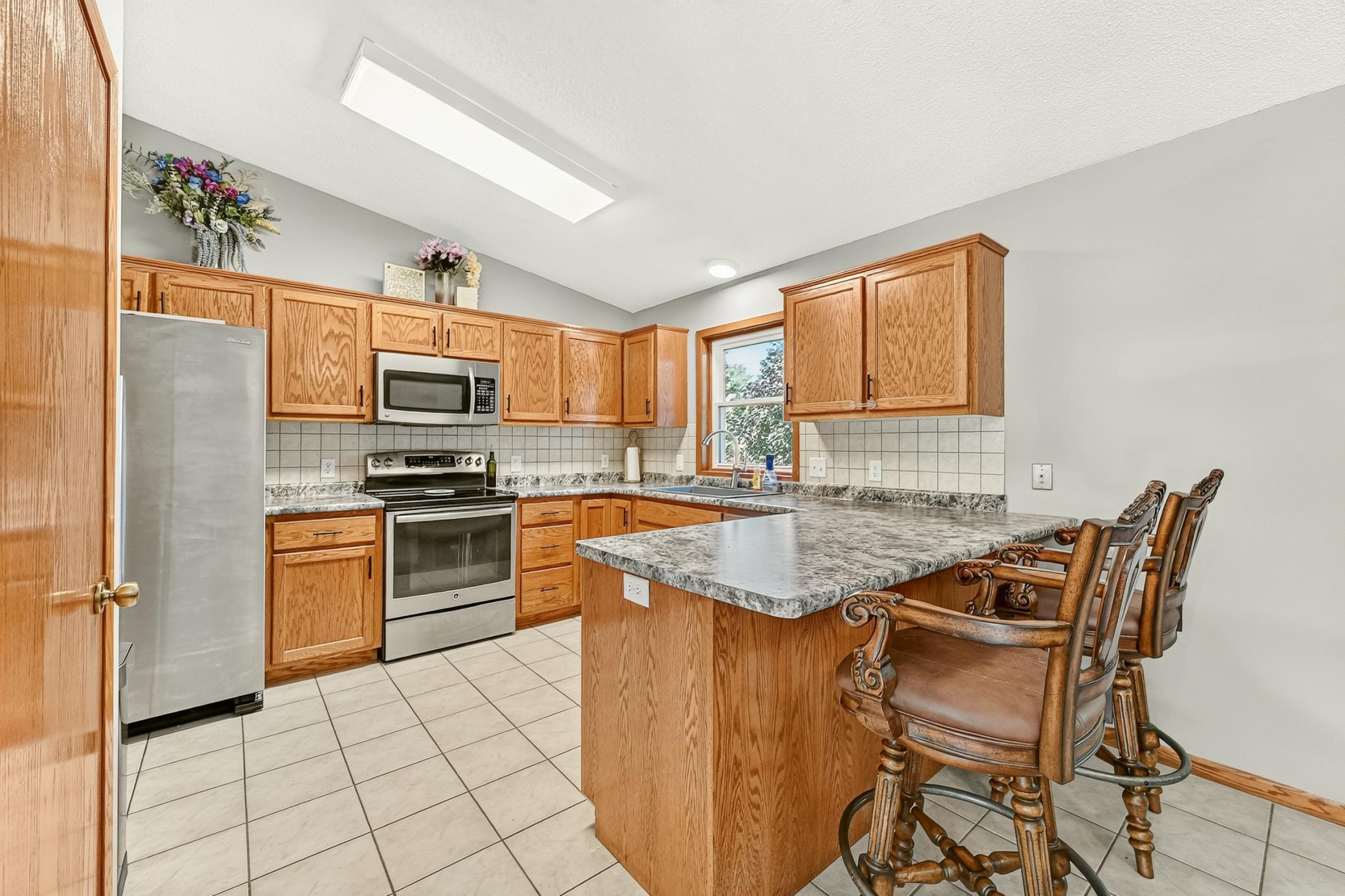 2727 20th Avenue Southeast Rochester, MN 55904 - Photo 3 of 32