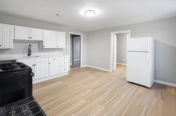 $1,895 | 168 Lunenburg Street, Unit 3R, Fitchburg, MA 01420