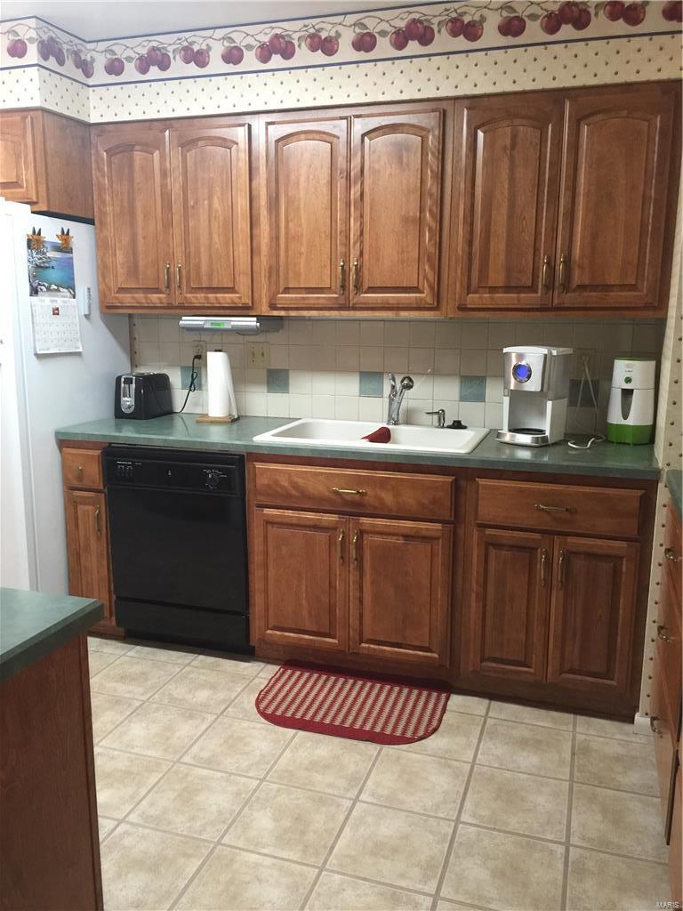 640 Painted Vista Drive Ballwin, MO 63021 - Photo 7 of 36