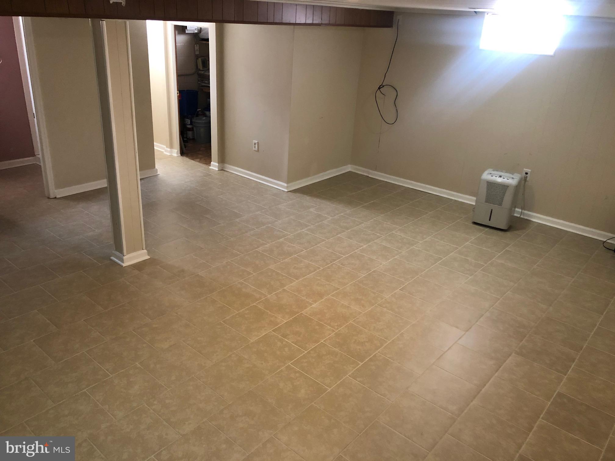 3201 Mayfair Road Baltimore, MD 21207 - Photo 33 of 34