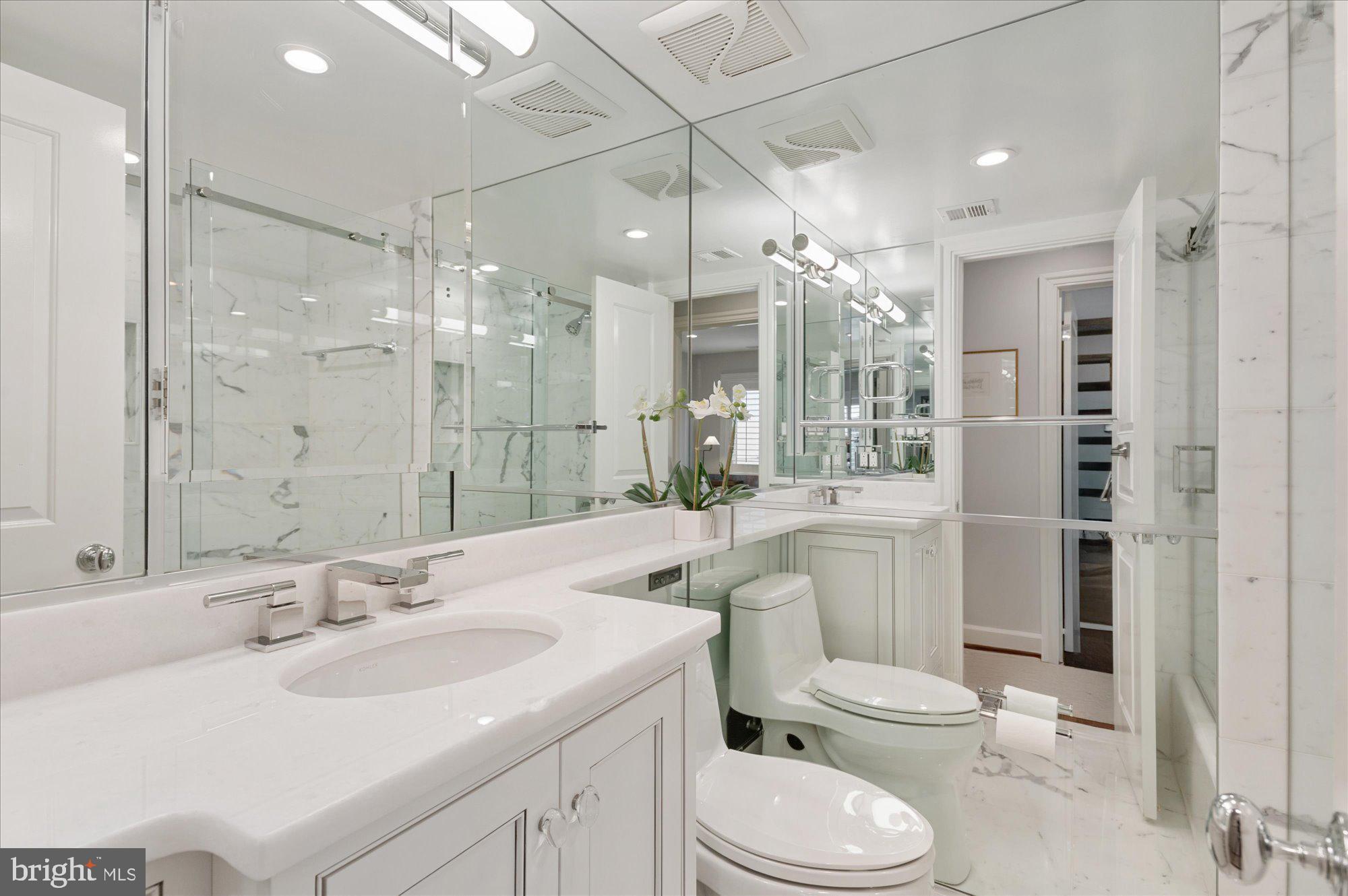 1238 Eton Court Northwest, Unit T17 Washington, DC 20007 - Photo 19 of 24 Hallway Bathroom