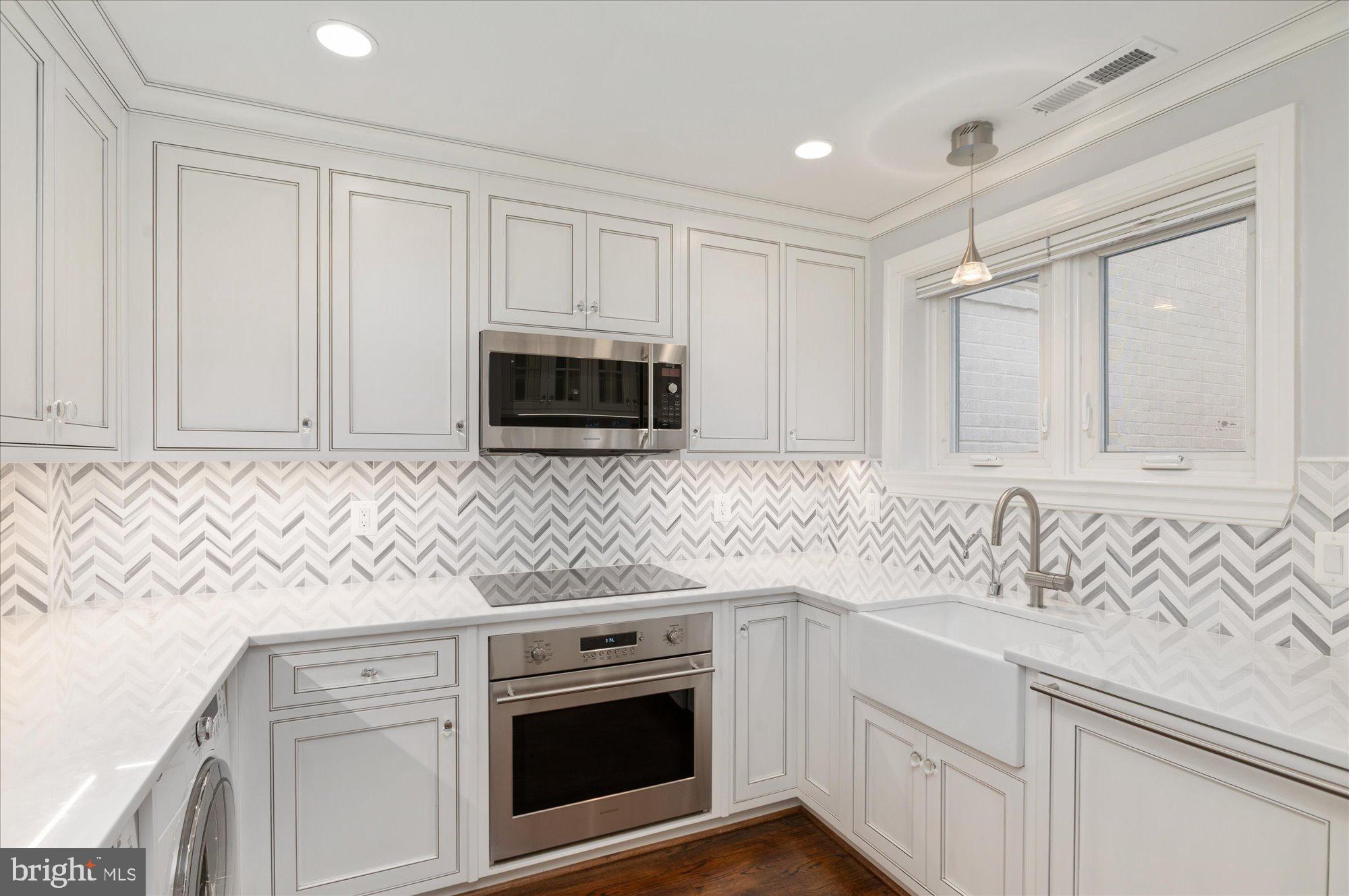 1238 Eton Court Northwest, Unit T17 Washington, DC 20007 - Photo 5 of 24 Kitchen