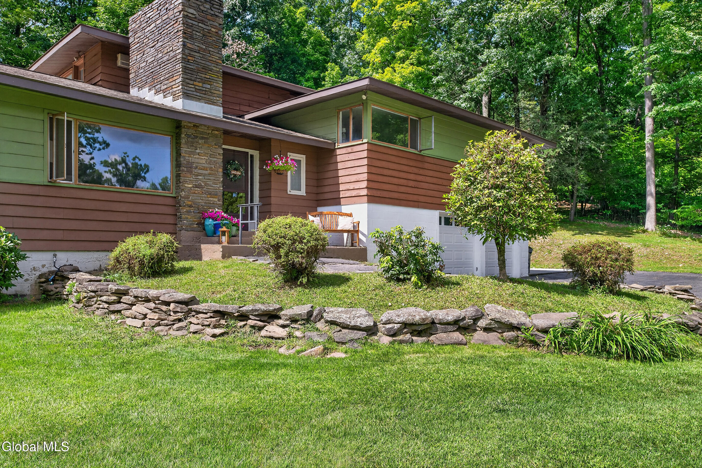 303 Terrace Road Rotterdam, NY 12306 - Photo 3 of 117 005-303-Terrace-Road-Rotterdam-NY-12306