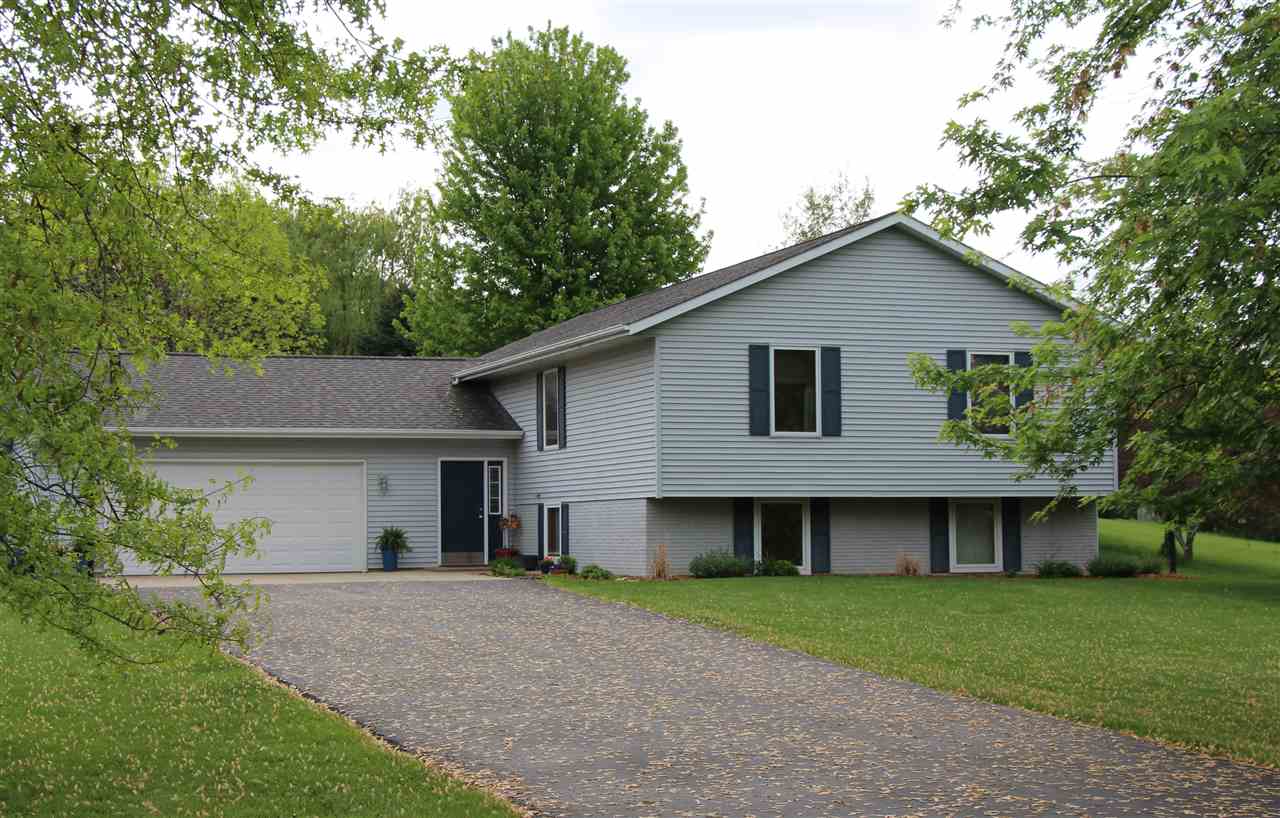 1660 Camelback Road Northeast Solon, IA 52333 - Photo 1 of 1 Gallery Image 1