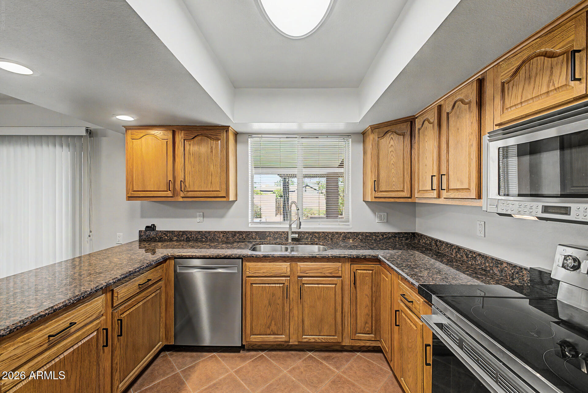3910 East Shangri La Road Phoenix, AZ 85028 - Photo 14 of 33