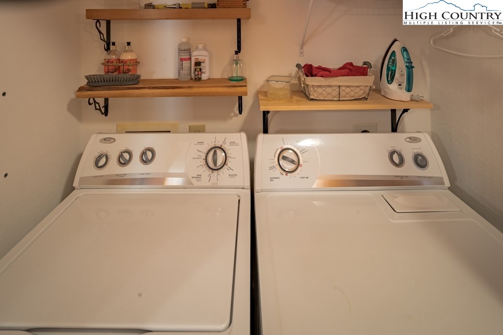 60 Cabin Ridge Lane Banner Elk, NC 28604 - Photo 12 of 36