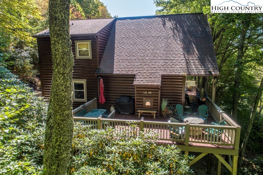 60 Cabin Ridge Lane Banner Elk, NC 28604 - Photo 2 of 36