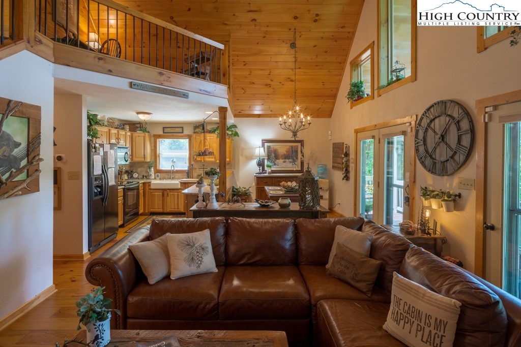 60 Cabin Ridge Lane Banner Elk, NC 28604 - Photo 6 of 36