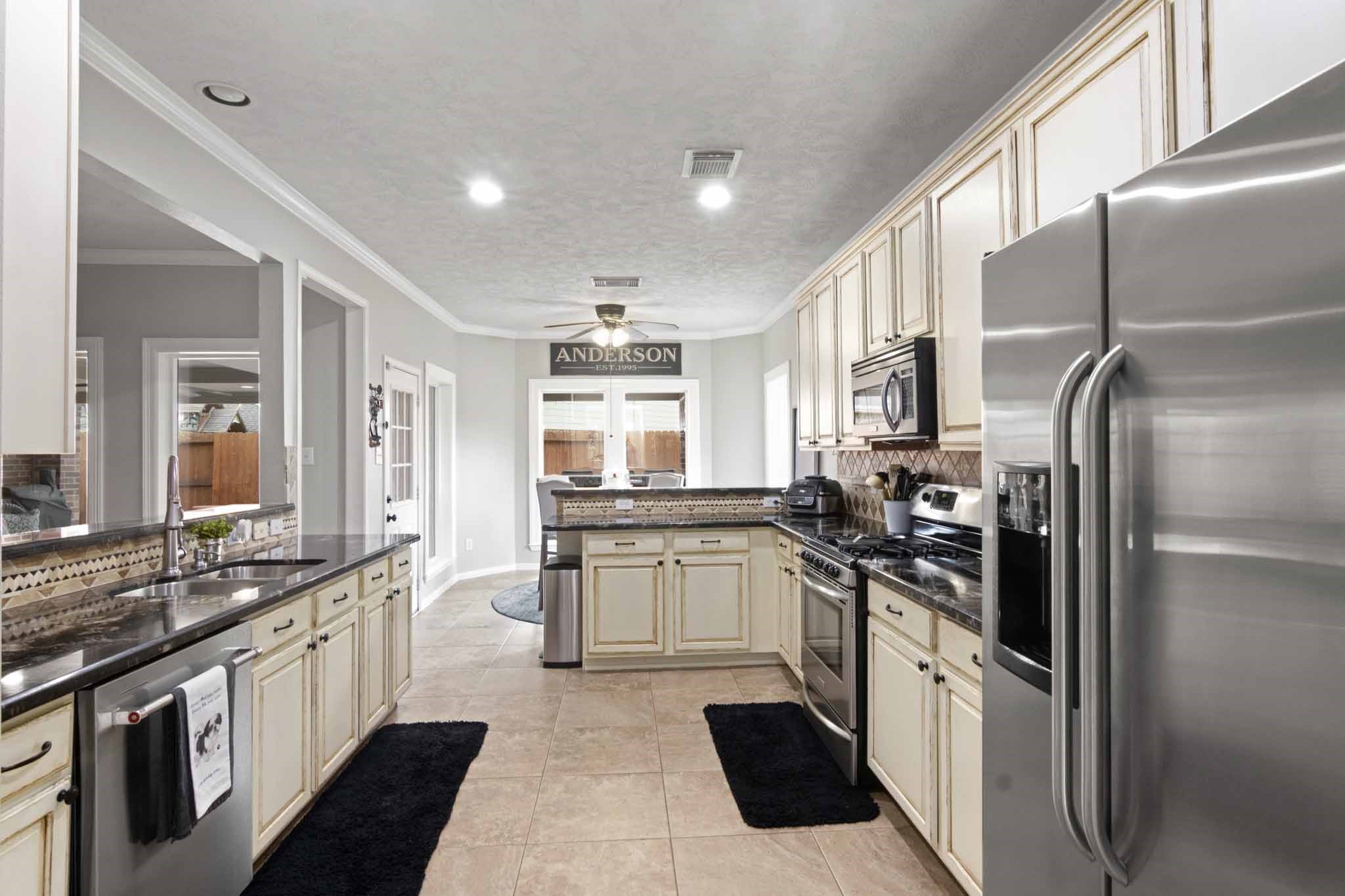 4311 Green Tree Court Pasadena, TX 77505 - Photo 18 of 49 Stainless steel appliances.