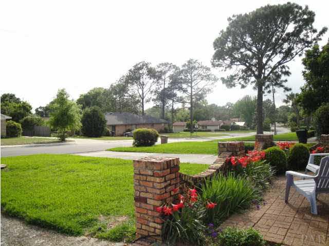 2190 Semur Road Pensacola, FL 32503 - Photo 3 of 14