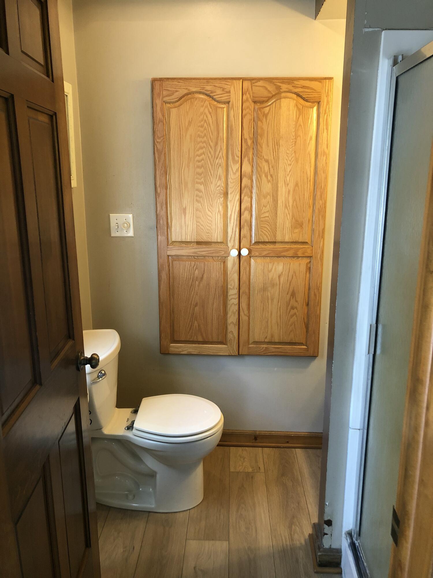 2729 County Rd MM Herman, WI 53083 - Photo 6 of 45 Full bathroom just off kitchen.