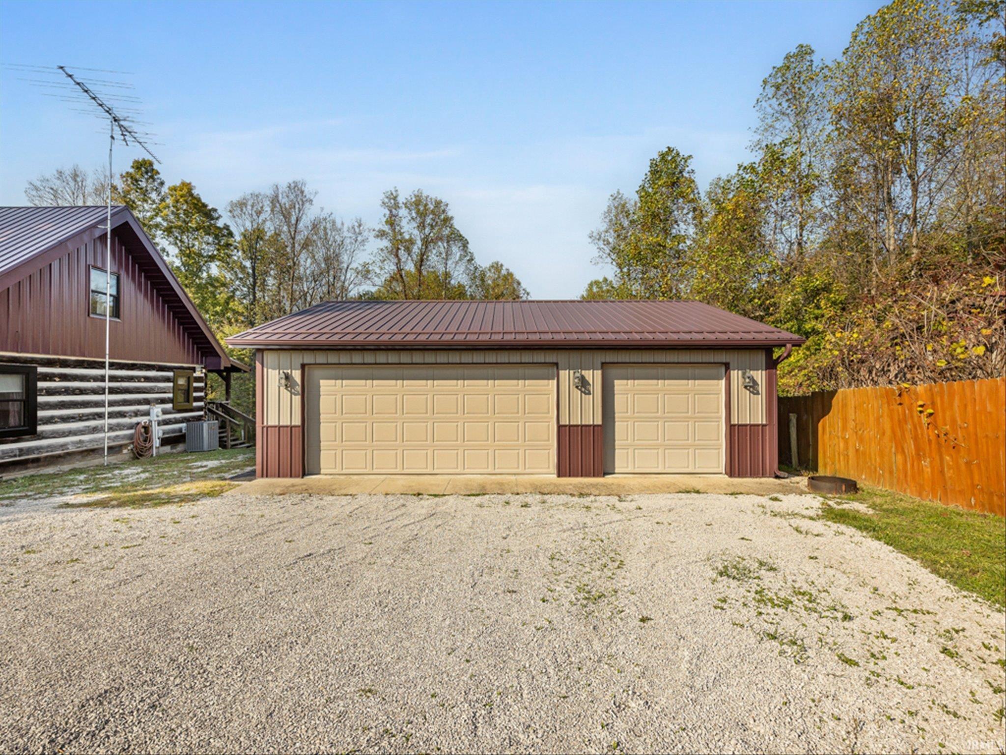 8940 Georgetown Road Columbus, IN 47201 - Photo 5 of 36