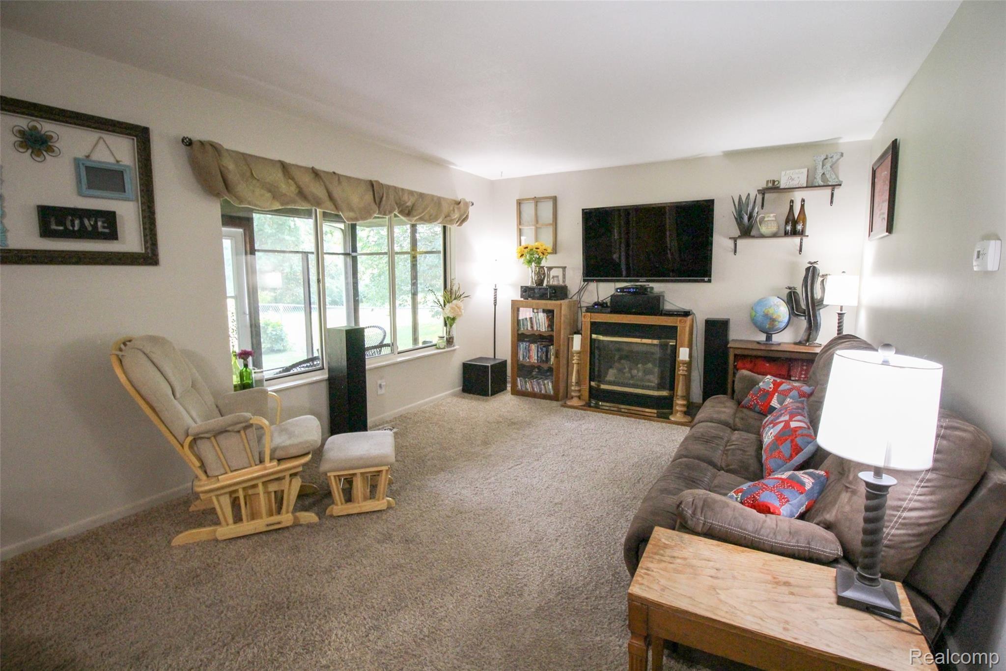 10295 Wilson Road Montrose, MI 48457 - Photo 7 of 32 07.JPG