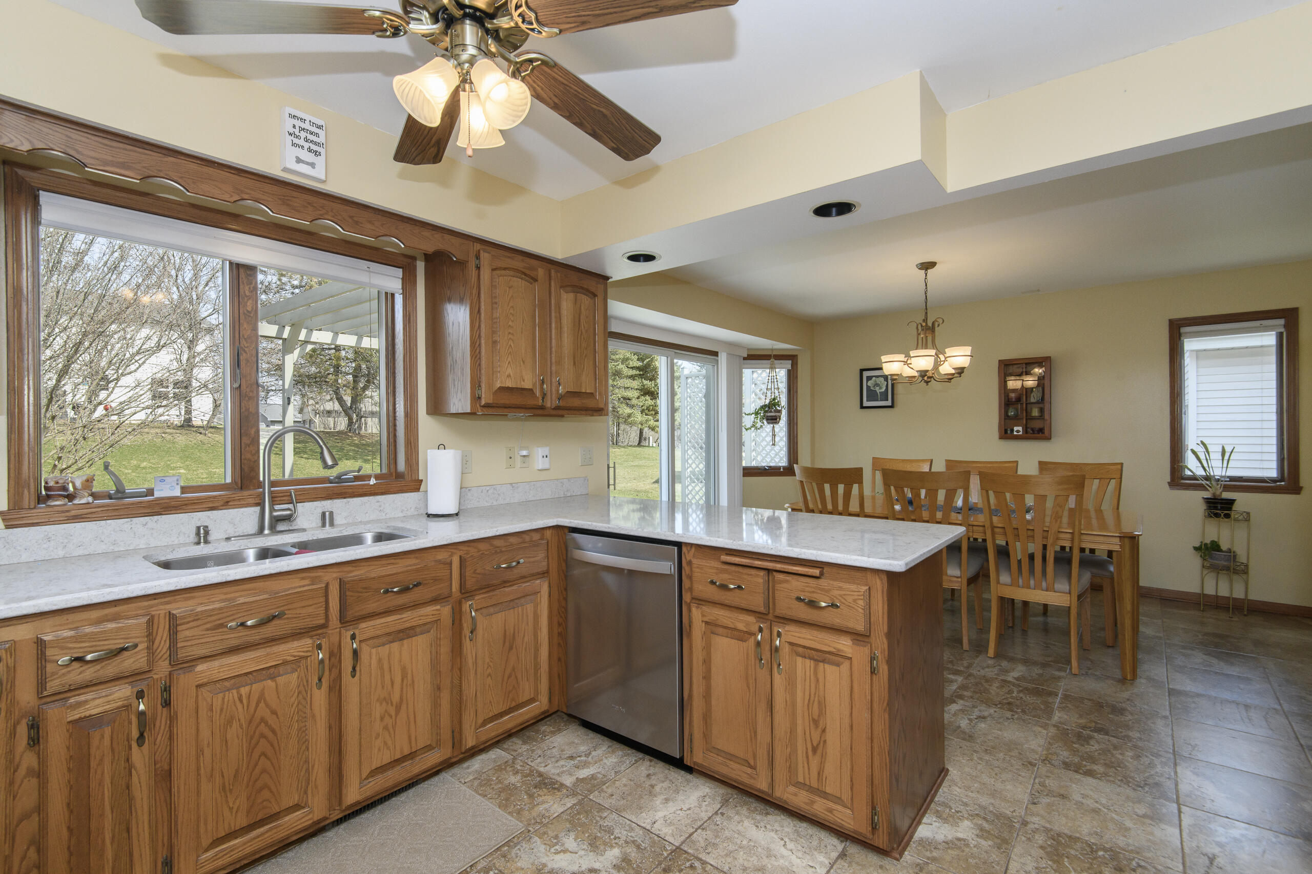 68 East Prospect Street Hartford, WI 53027 - Photo 14 of 46 Kitchen/Dining
