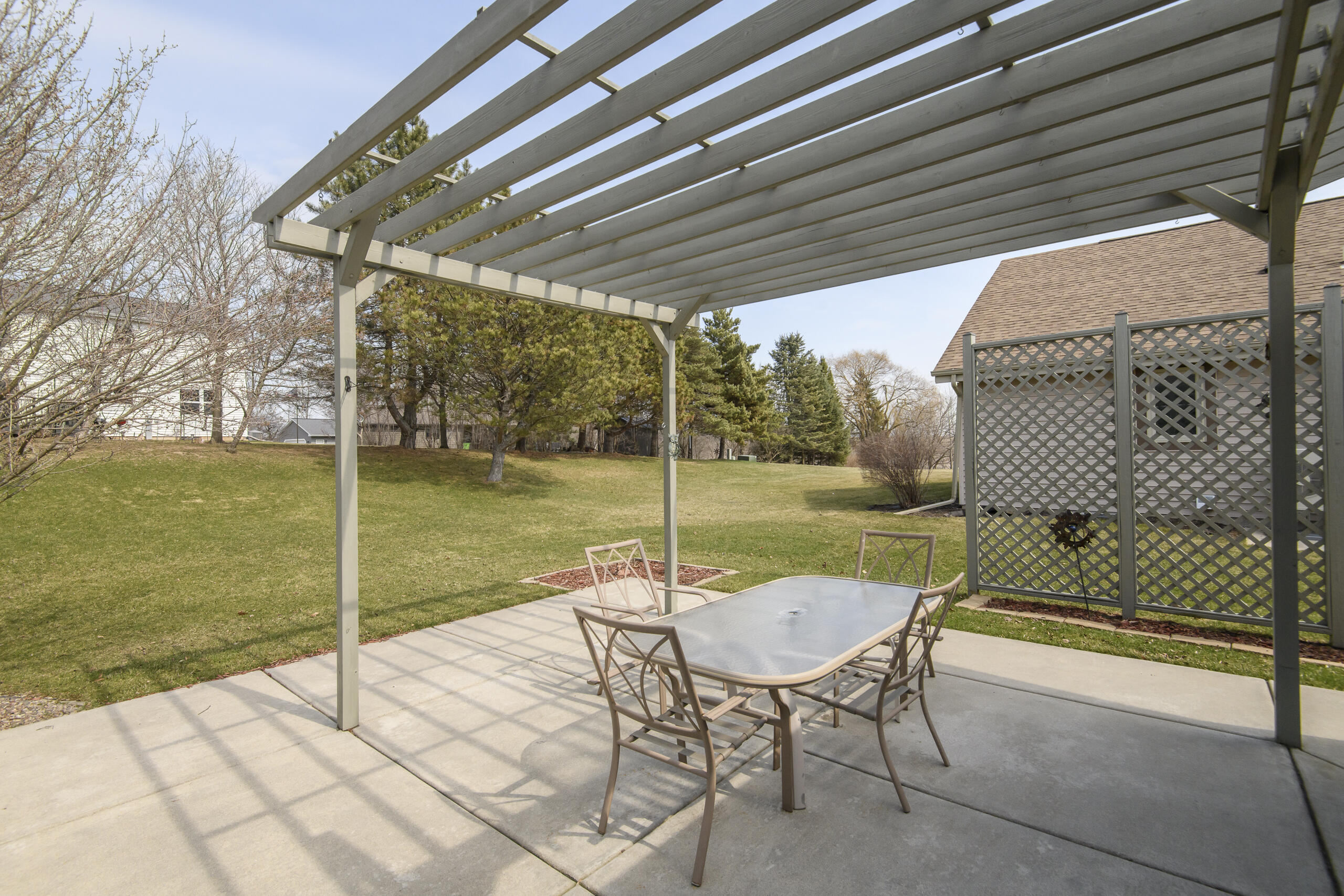 68 East Prospect Street Hartford, WI 53027 - Photo 34 of 46 Patio