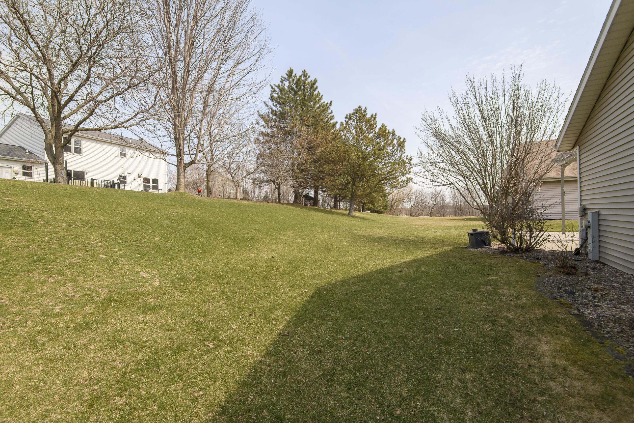 68 East Prospect Street Hartford, WI 53027 - Photo 36 of 46 Side View