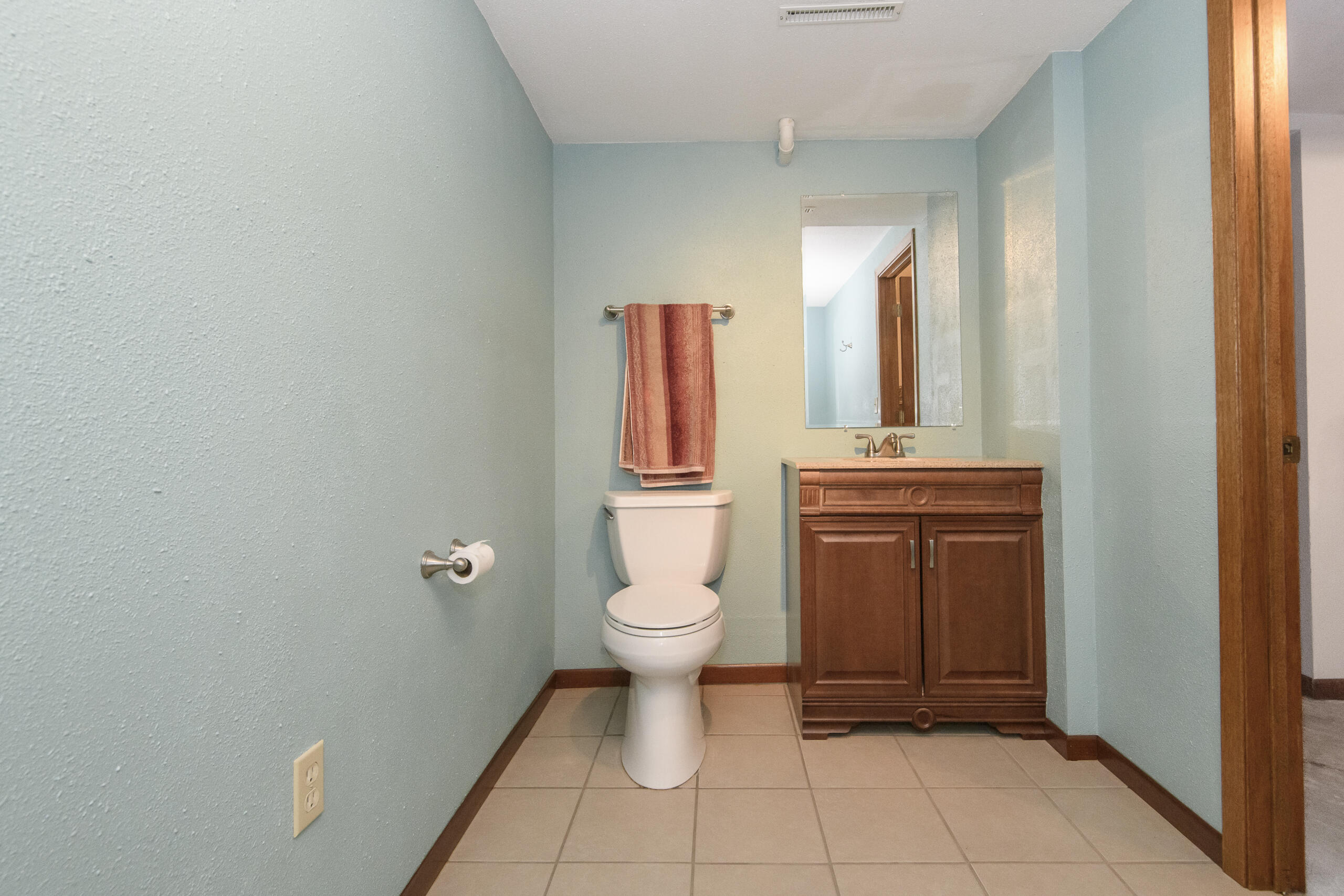 68 East Prospect Street Hartford, WI 53027 - Photo 43 of 46 LL Half Bath