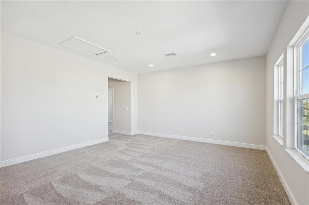 11218 Rustic Timber Loop San Antonio, FL 33576 - Photo 34 of 37 Gallery Image 34