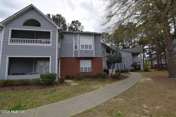 $1,250 | 116 Breezewood Drive, Unit G, Greenville, NC 27858
