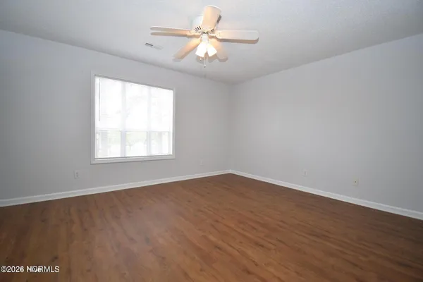 $1,250 | 116 Breezewood Drive, Unit G, Greenville, NC 27858