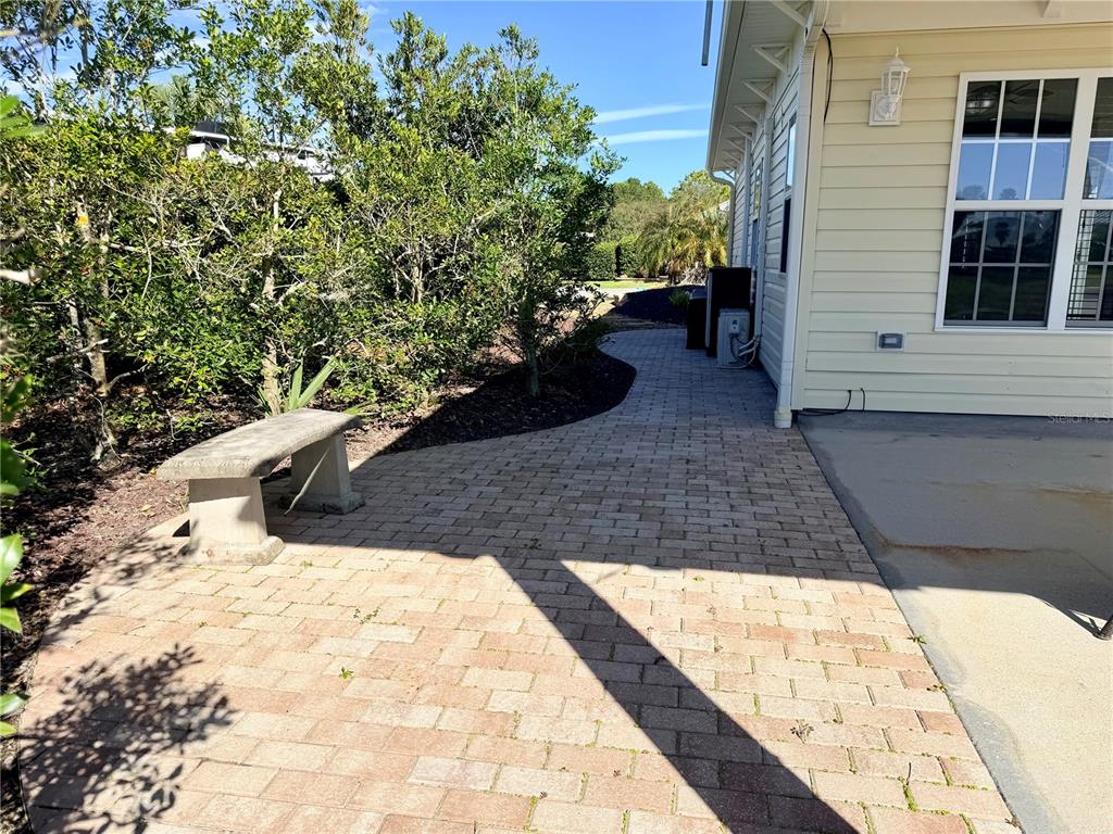 9404 Southeast 49th Terrace Webster, FL 33597 - Photo 11 of 42 a view of a backyard