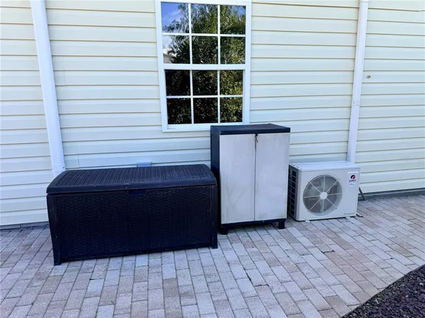 a view of a storage area of the house